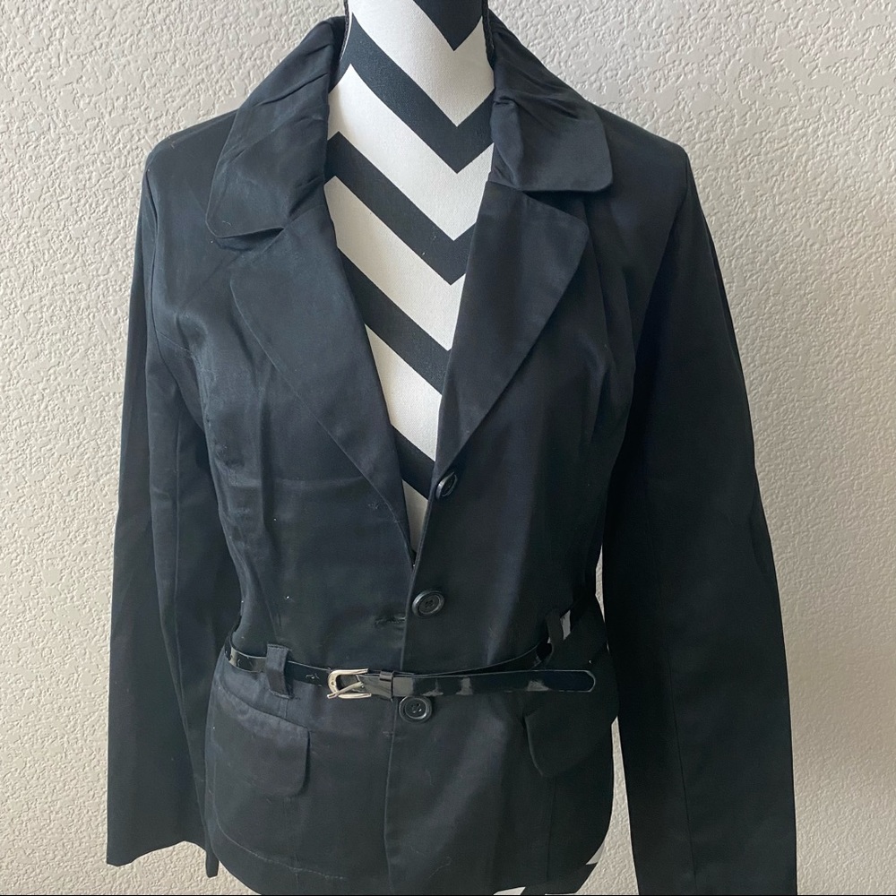 JKLA || black belted blazer jacket
